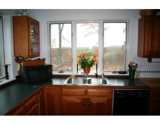 9 Round Hills Road Shutesbury, MA 01002 - Photo 9 of 28