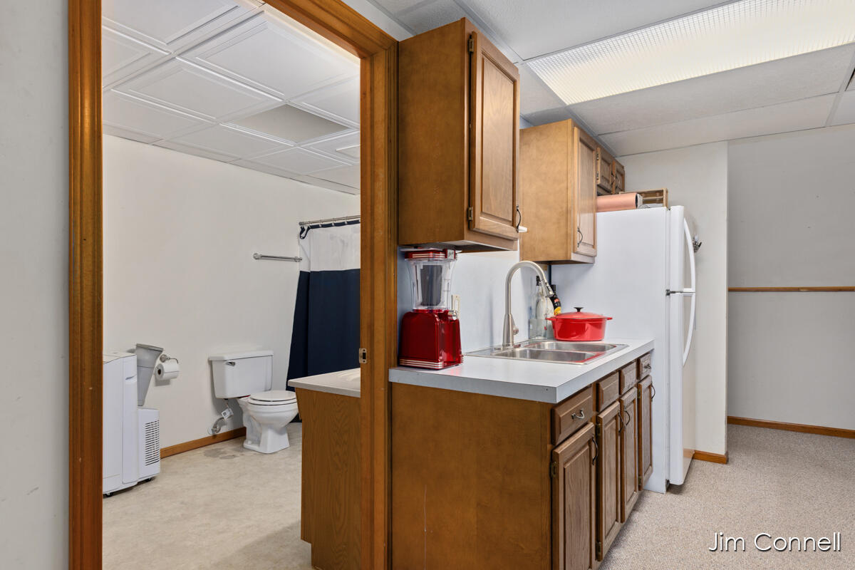 270 14 Mile Road Northwest Sparta, MI 49345 - Photo 13 of 37 IMG_1011