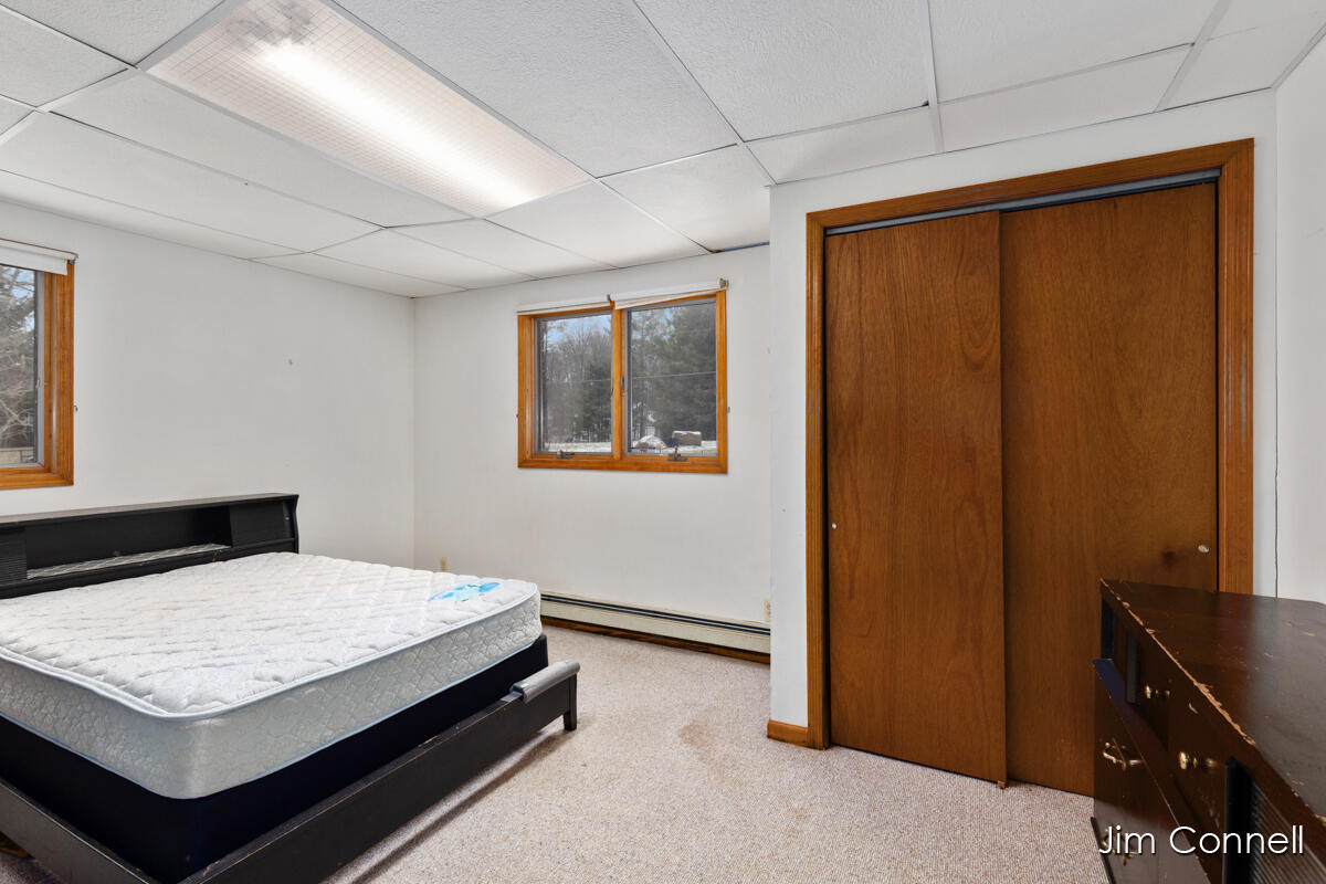 270 14 Mile Road Northwest Sparta, MI 49345 - Photo 17 of 37 IMG_1015