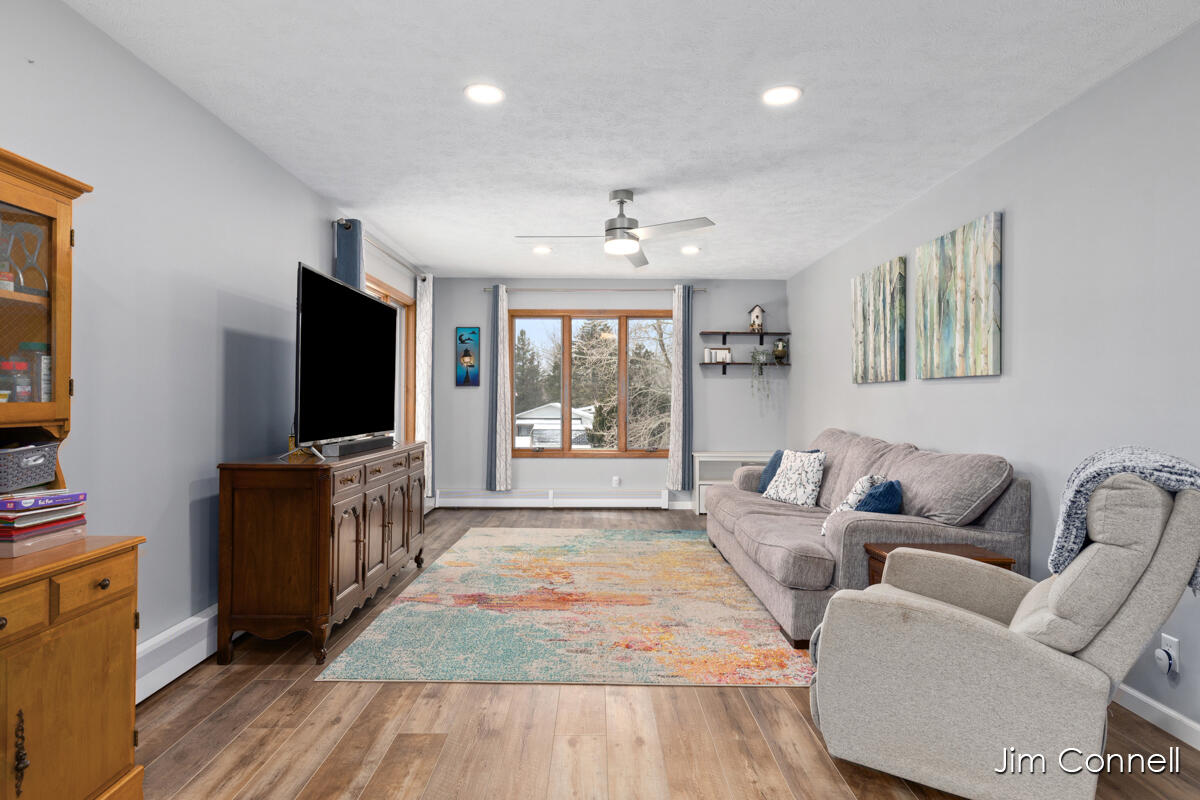 270 14 Mile Road Northwest Sparta, MI 49345 - Photo 4 of 37 IMG_1002