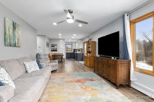 $305,000 | 270 14 Mile Road Northwest, Sparta, MI 49345