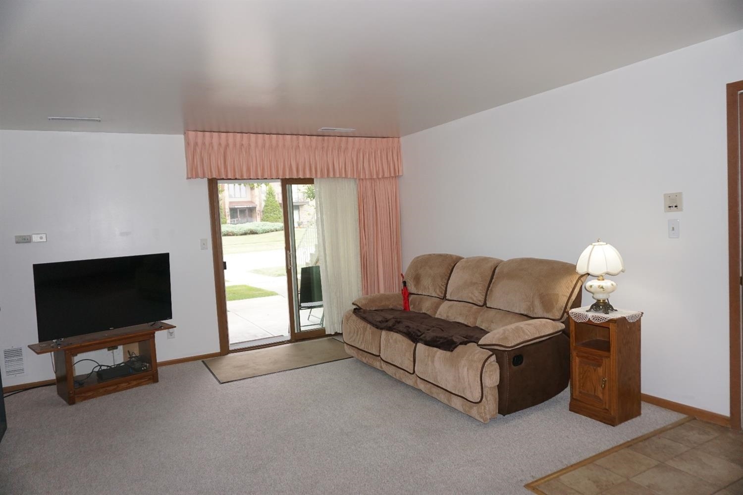 9621 Merrillville Road, Unit 102 Crown Point, IN 46307 - Photo 3 of 10 1500x1000