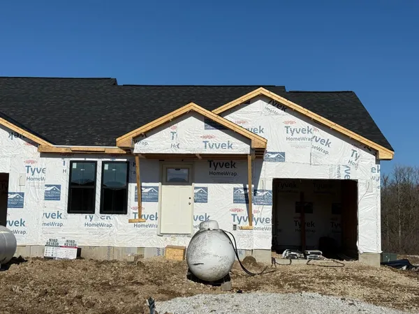 $389,900 | N162-w21836 Poppy Road, Jackson, WI 53037