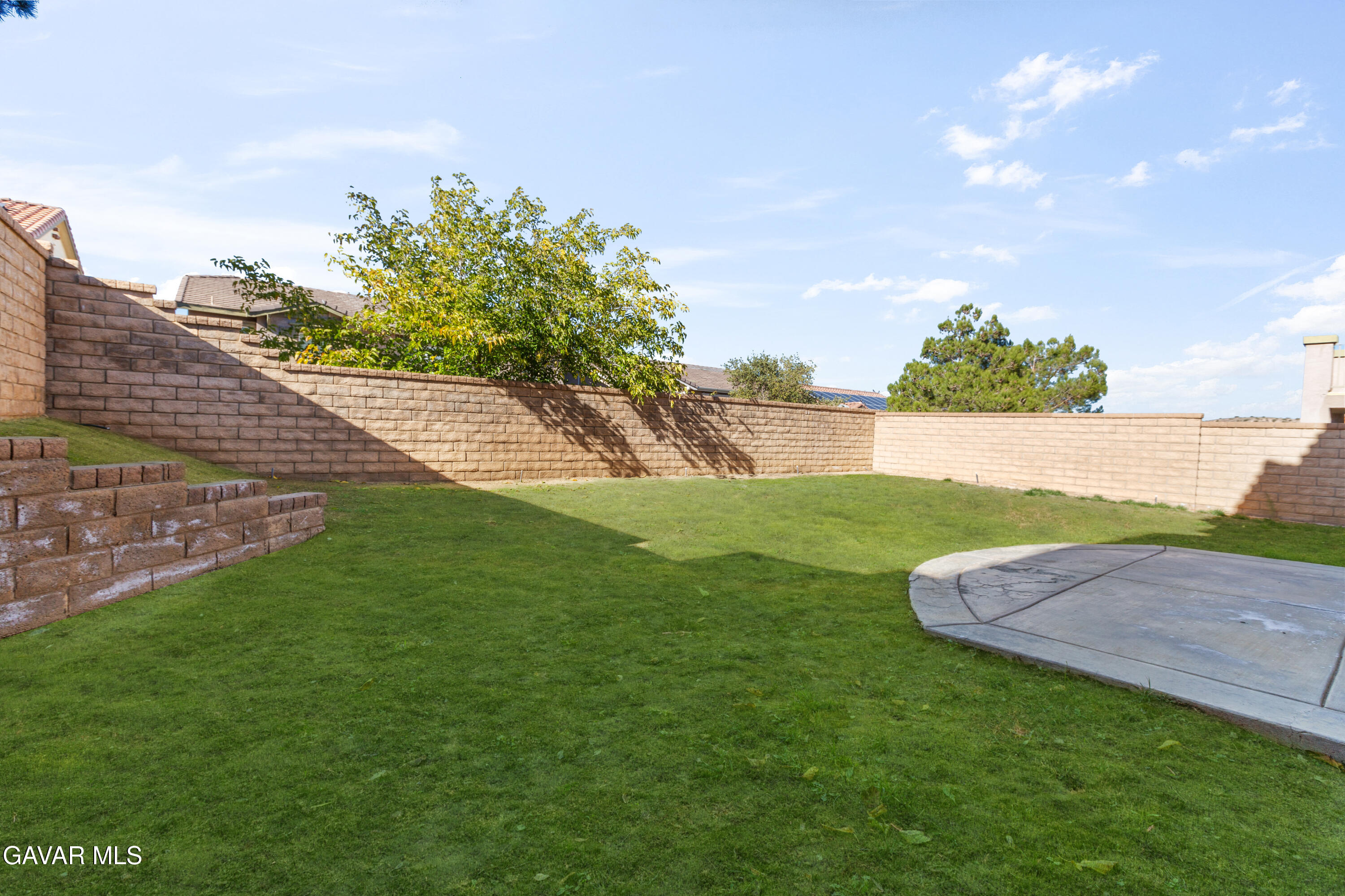 37515 Ruby Red Lane Palmdale, CA 93551 - Photo 23 of 23 backyard