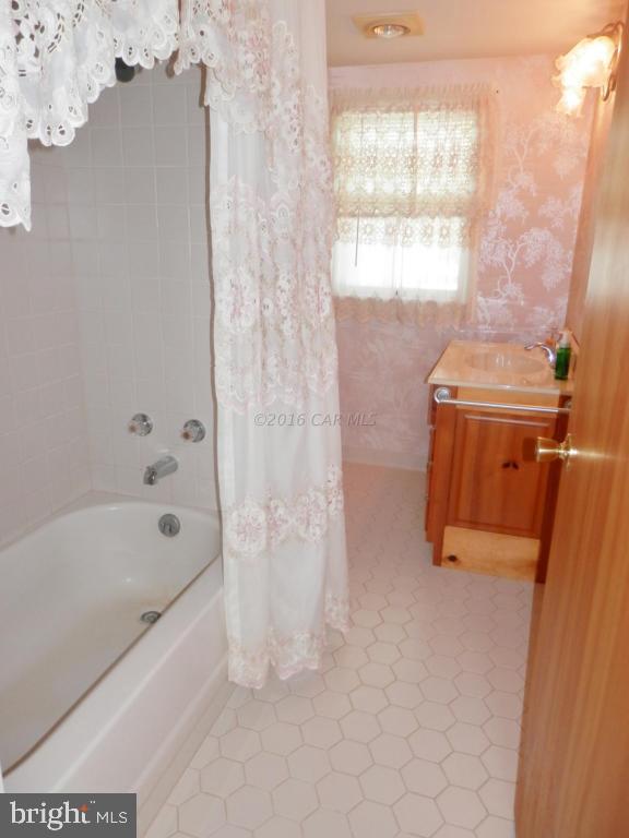 13253 Oyster House Road Princess Anne, MD 21853 - Photo 14 of 51 Gallery Image 14