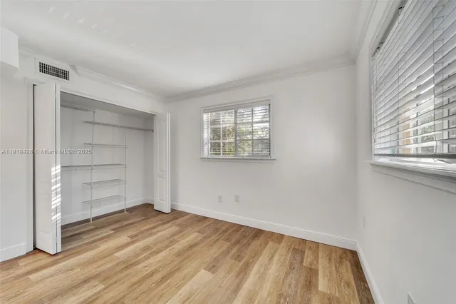 $2,400 | 3245 Virginia Street, Unit 56, Miami, FL 33133