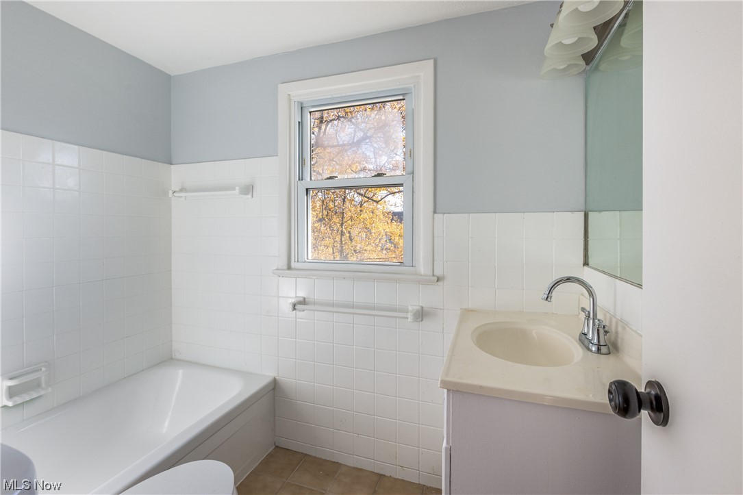 3814 Silsby Road Cleveland, OH 44118 - Photo 20 of 25 Gallery Image 20