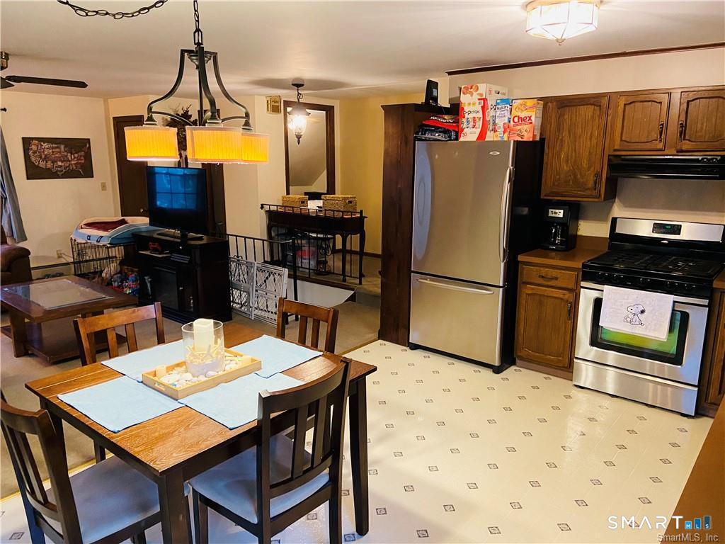 123 Woods End Road, Unit A Fairfield, CT 06824 - Photo 6 of 7