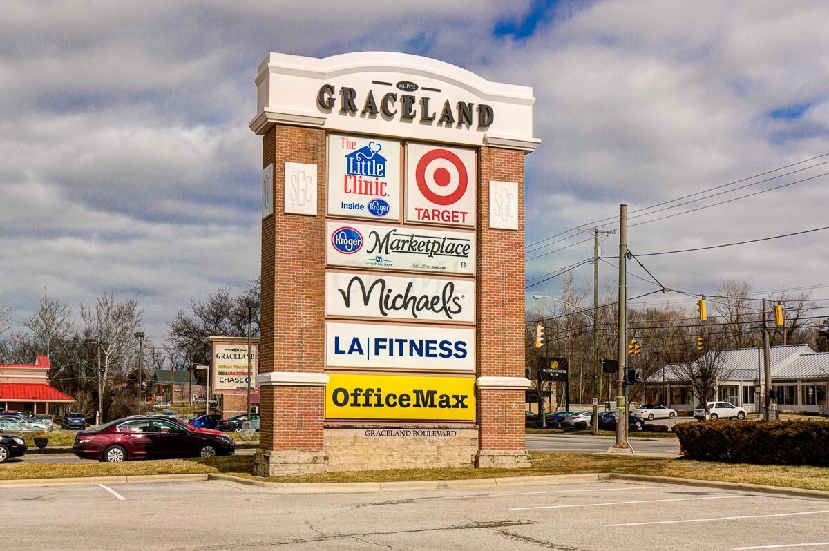 530 Blenheim Road Columbus, OH 43214 - Photo 49 of 51 Graceland Shopping Center