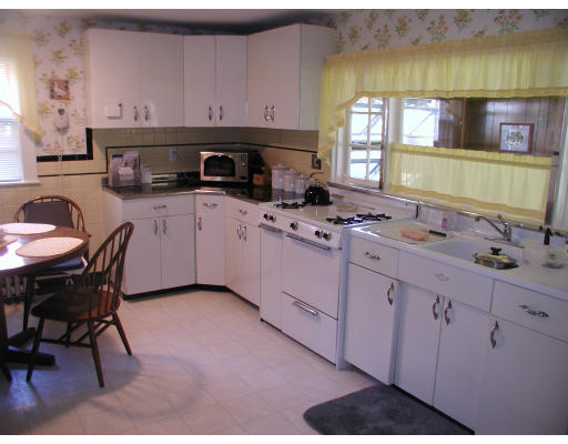 25 Badger Road Medford, MA 02155 - Photo 14 of 23 Gallery Image 14