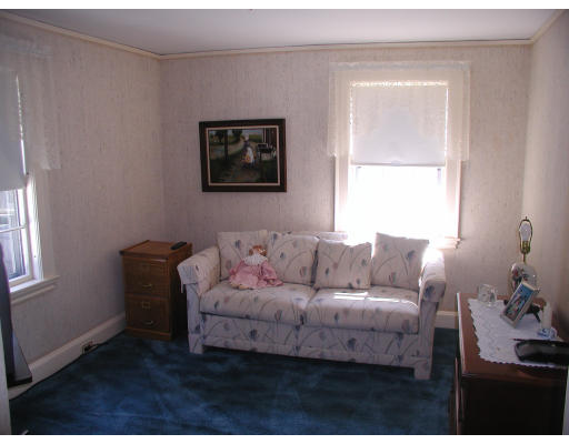25 Badger Road Medford, MA 02155 - Photo 17 of 23 Gallery Image 17