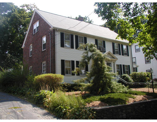 25 Badger Road Medford, MA 02155 - Photo 2 of 23 Gallery Image 2