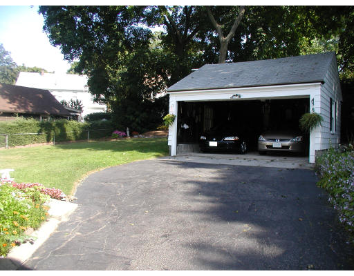 25 Badger Road Medford, MA 02155 - Photo 21 of 23 Gallery Image 21