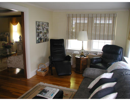 25 Badger Road Medford, MA 02155 - Photo 6 of 23 Gallery Image 6