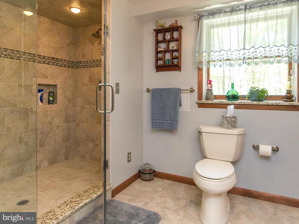 20616 West Liberty Road White Hall, MD 21161 - Photo 15 of 29 Bath