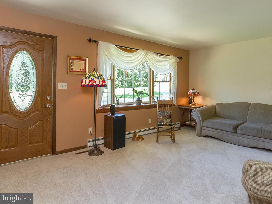 20616 West Liberty Road White Hall, MD 21161 - Photo 4 of 29 Living Room