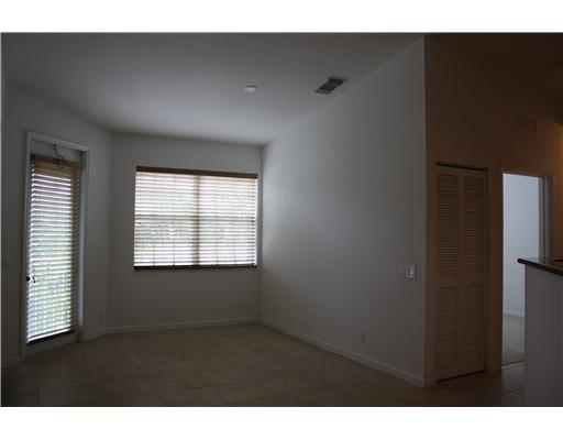 3212 Laurel Ridge Circle Riviera Beach, FL 33404 - Photo 4 of 10 Additional Photo