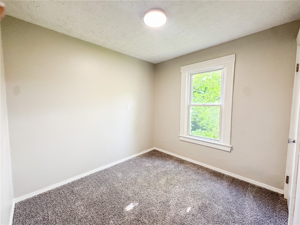 43 Warner Street Rochester, NY 14606 - Photo 12 of 17