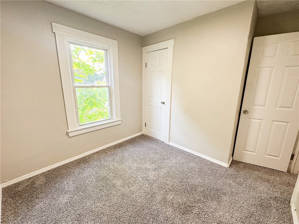 43 Warner Street Rochester, NY 14606 - Photo 13 of 17
