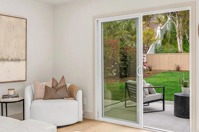 $2,295,000 | 4860 Park Drive, Carlsbad, CA 92008