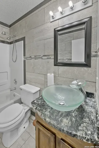 $2,000 | 5702 Allbrook, San Antonio, TX 78244