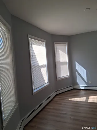 $750 | 1458 East Main Street, Unit 21, Bridgeport, CT 06608