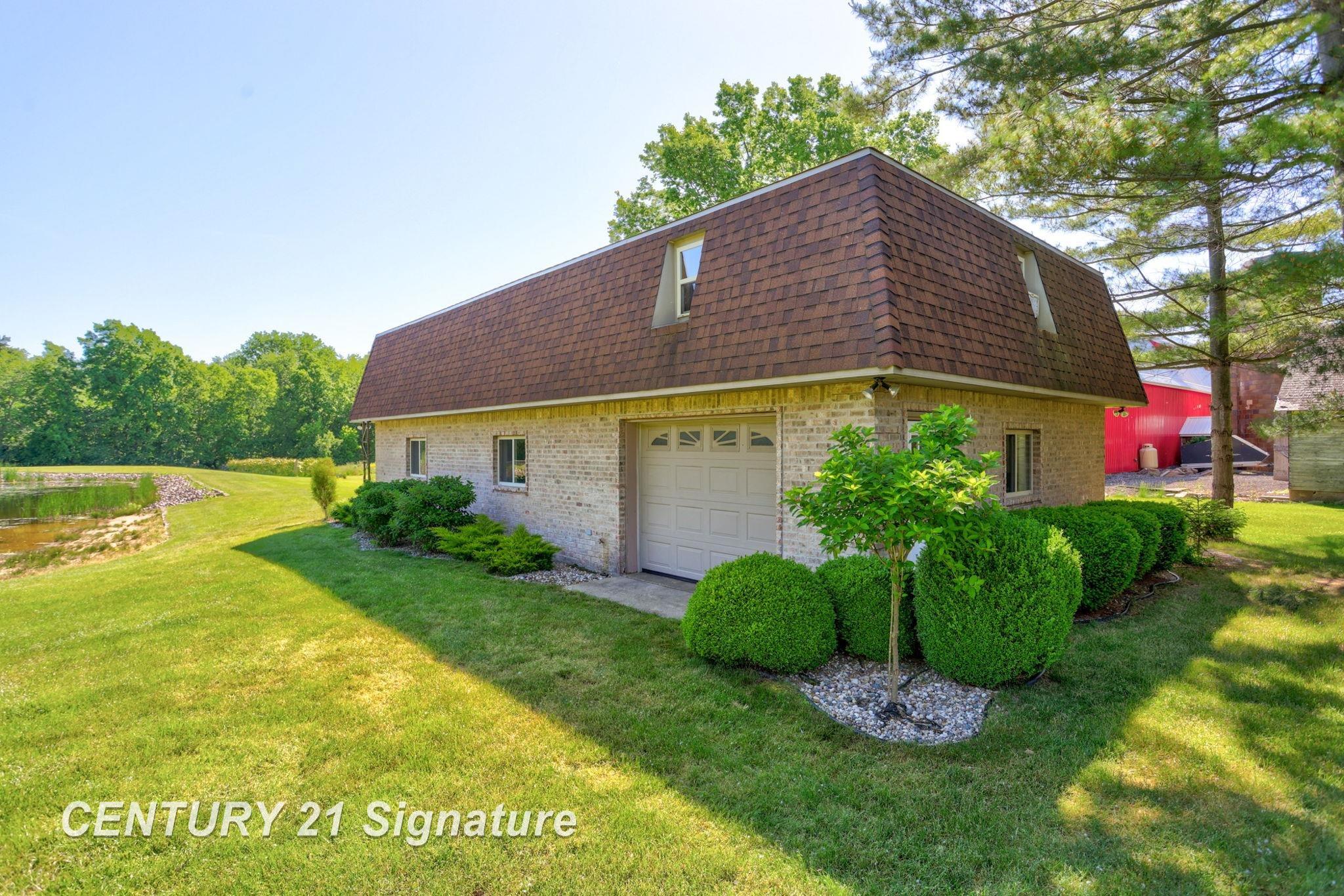 5600 North River Road Freeland, MI 48623 - Photo 48 of 95 50144172-ffe1956a-51d9-4c6c-88de-64921c72c23e.JPG