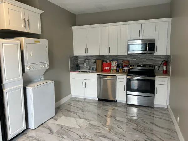 $1,600 | 902 Southwest Abbot Avenue, Port St. Lucie, FL 34953