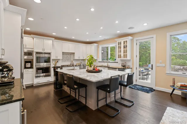 $3,450,000 | 20 Stonewall Circle, West Harrison, NY 10604