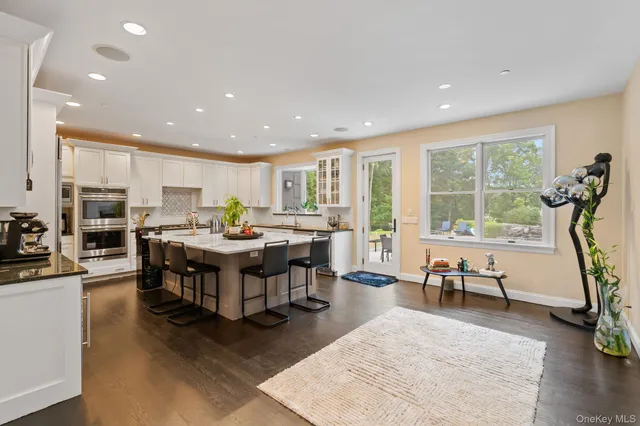 $3,450,000 | 20 Stonewall Circle, West Harrison, NY 10604