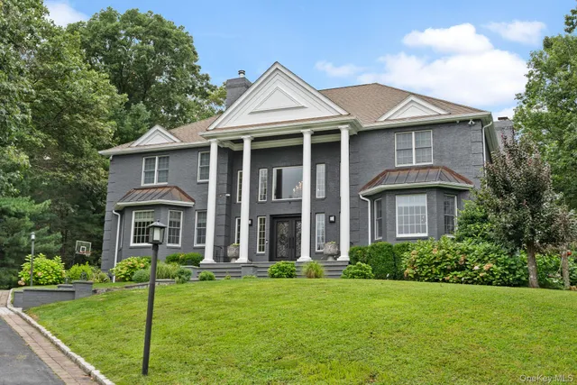 $3,450,000 | 20 Stonewall Circle, West Harrison, NY 10604