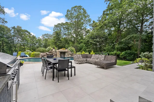 $3,450,000 | 20 Stonewall Circle, West Harrison, NY 10604