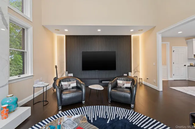 $3,450,000 | 20 Stonewall Circle, West Harrison, NY 10604