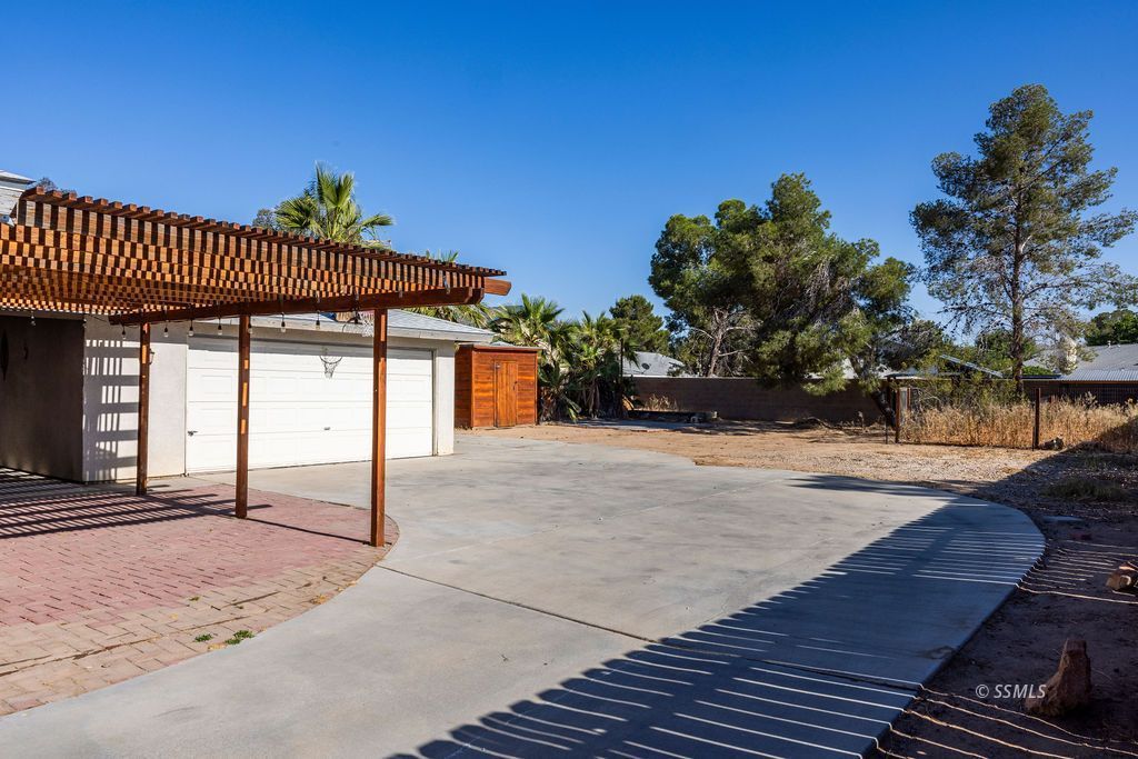 541 East Church Avenue Ridgecrest, CA 93555 - Photo 27 of 32