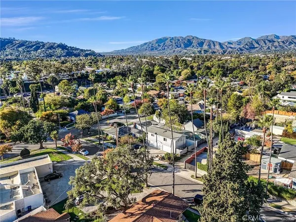 $1,199,997 | 1380-1382 Glen Avenue, Pasadena, CA 91103