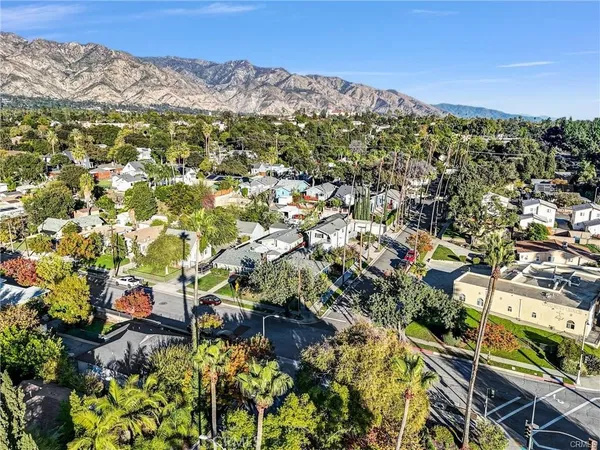 $1,199,997 | 1380-1382 Glen Avenue, Pasadena, CA 91103