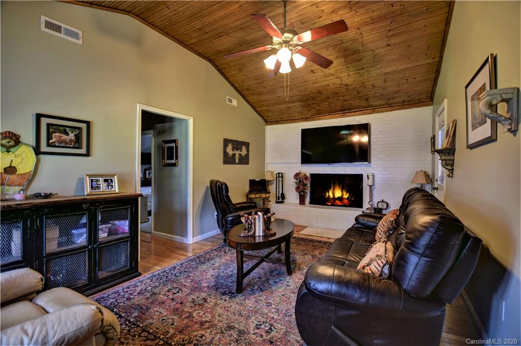 237 Browning Road Waynesville, NC 28786 - Photo 14 of 28 Gallery Image 14