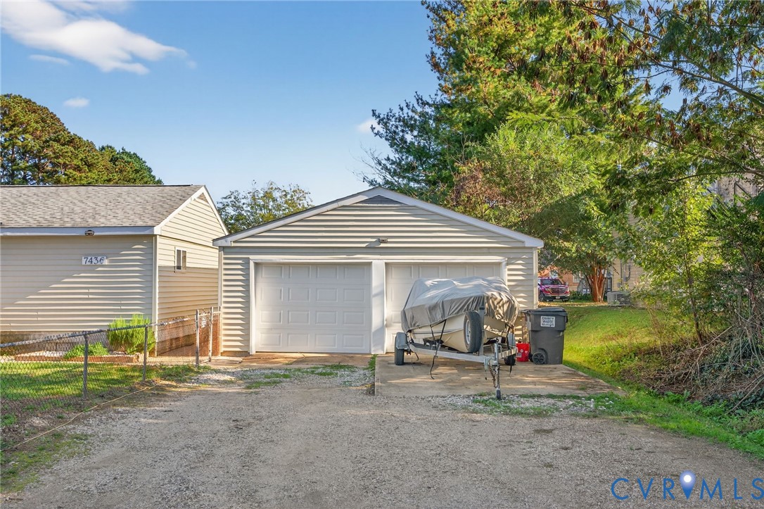 7436 Richmond Road Williamsburg, VA 23188 - Photo 19 of 44 a view of a house with a yard