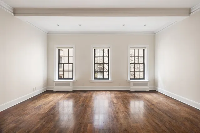 $11,250 | 127 East 69th Street, Unit RES 3 | Lenox Hill