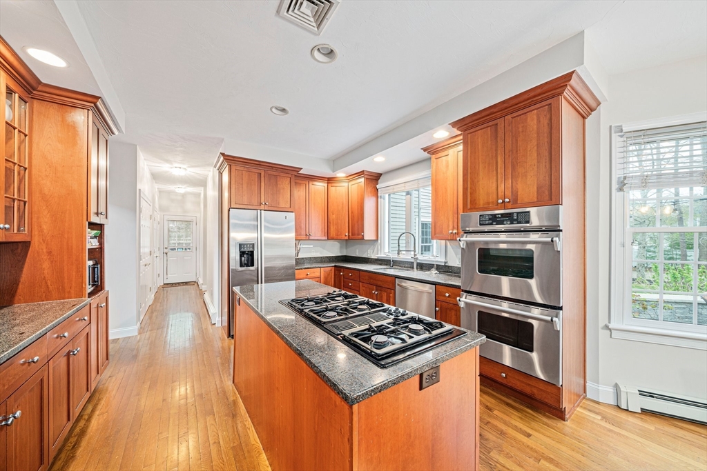 57 Bates Way Hanover, MA 02339 - Photo 3 of 42 Gallery Image 3