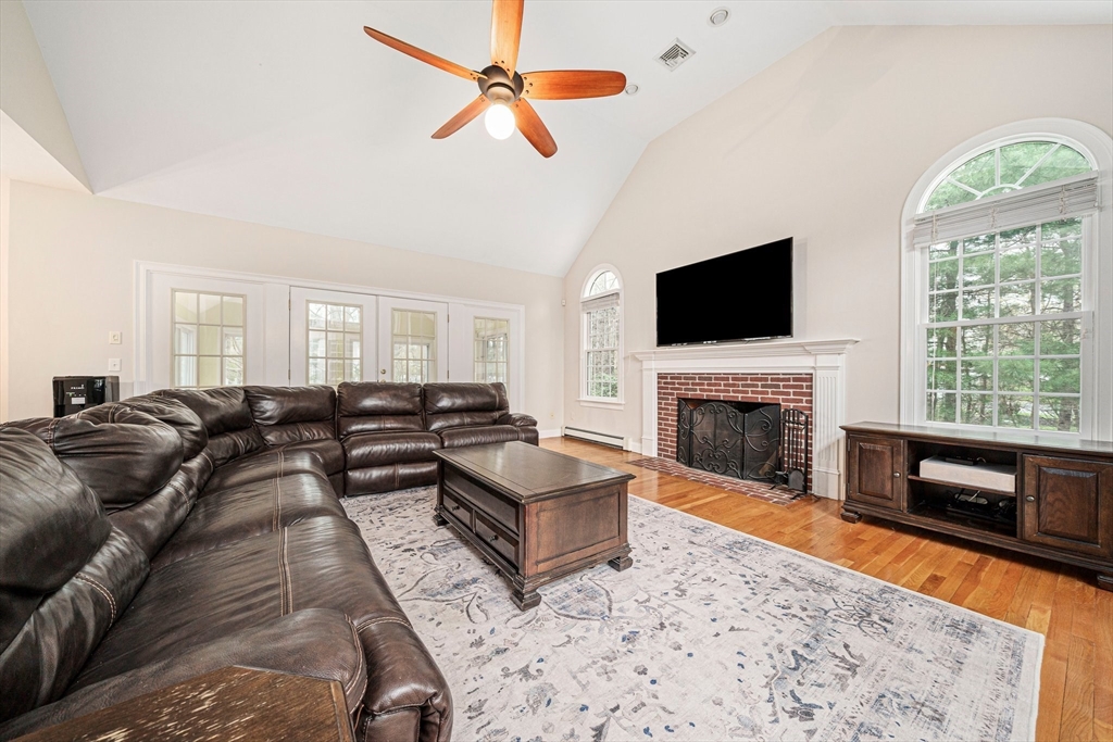 57 Bates Way Hanover, MA 02339 - Photo 8 of 42 Gallery Image 8
