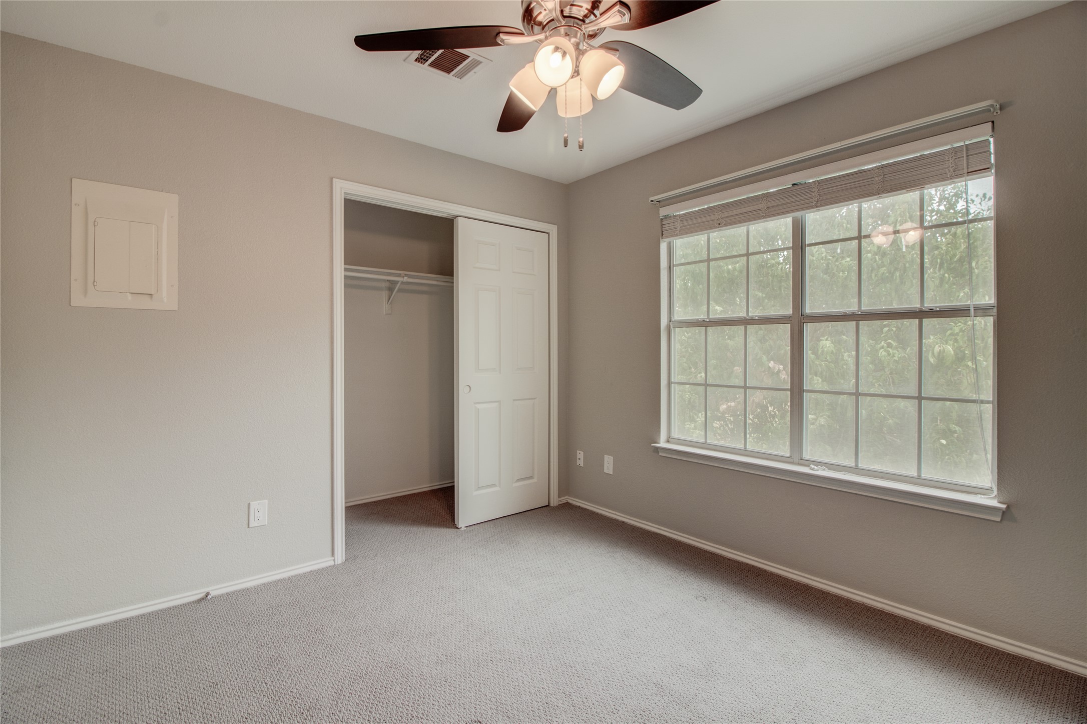 202 South College Street, Unit 9 Georgetown, TX 78626 - Photo 8 of 22 a view of an empty room with a window