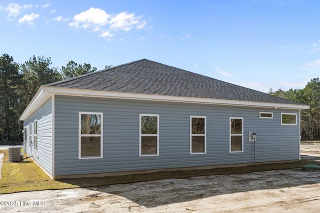 $329,900 | 2606 Fountaintown Road, Chinquapin, NC 28521