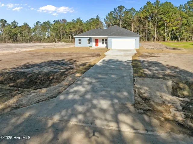 $329,900 | 2606 Fountaintown Road, Chinquapin, NC 28521