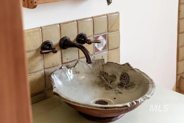 $455,000 | 1031 Spring Valley Road, Troy, ID 83871