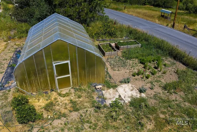 $455,000 | 1031 Spring Valley Road, Troy, ID 83871