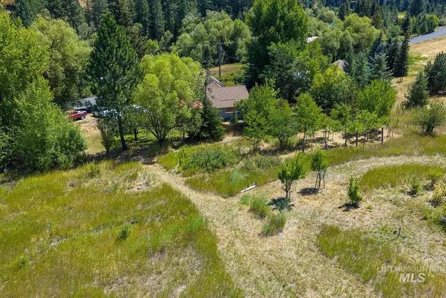 $455,000 | 1031 Spring Valley Road, Troy, ID 83871