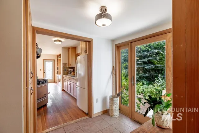 $455,000 | 1031 Spring Valley Road, Troy, ID 83871