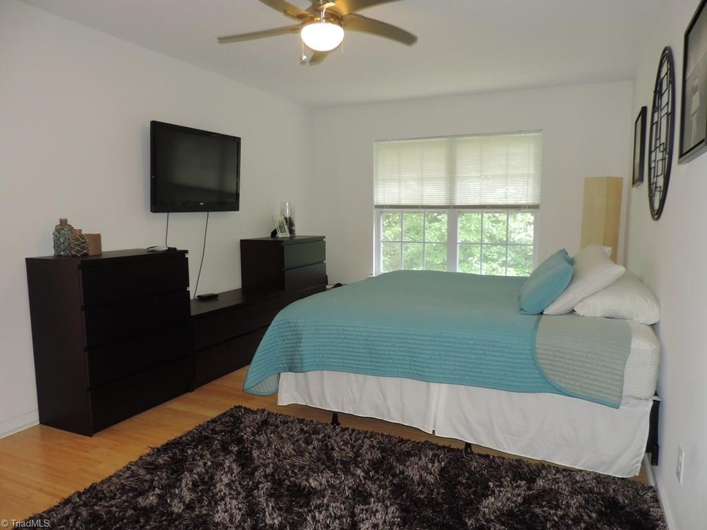 321 Ridgeland Drive High Point, NC 27262 - Photo 13 of 27 Gallery Image 13
