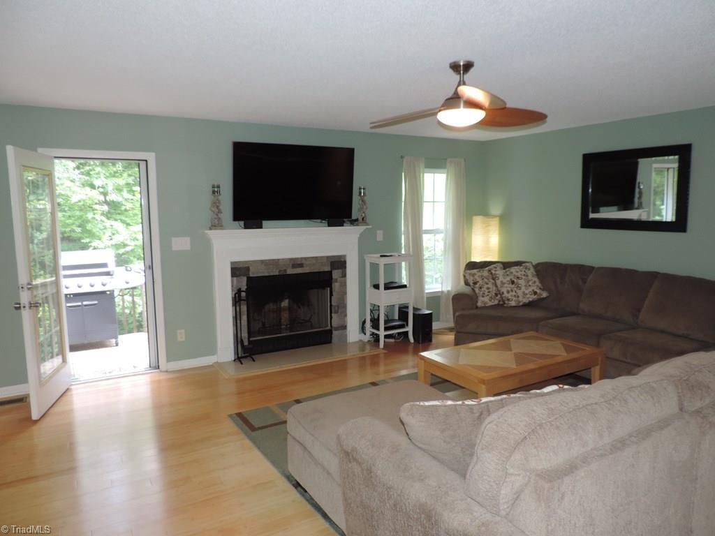 321 Ridgeland Drive High Point, NC 27262 - Photo 8 of 27 Gallery Image 8